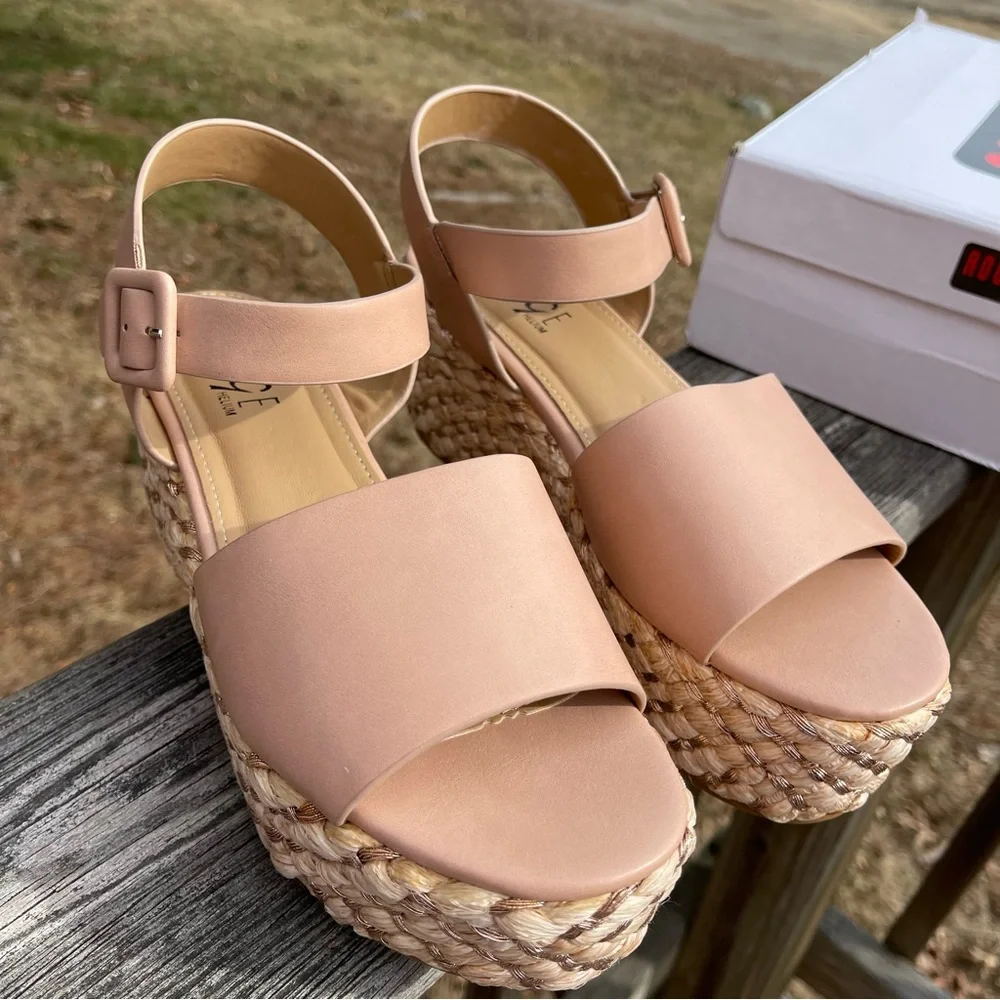 NIB Rouge Helium Platform Sandals, Size 7.5 - Picture 8 of 9